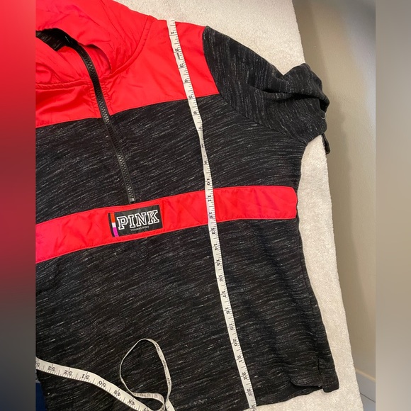 Get ready for fall with this Nylon quarter zip VS Pink Hoodie - Picture 7 of 7